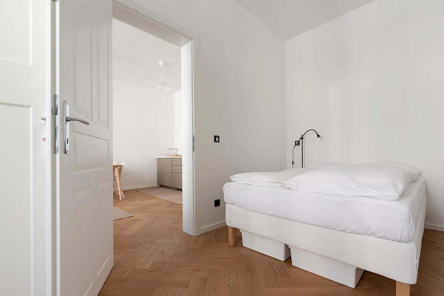 Modern Wohnen Im Renovierten Stil-Altbau Viena 0*,  Áustria