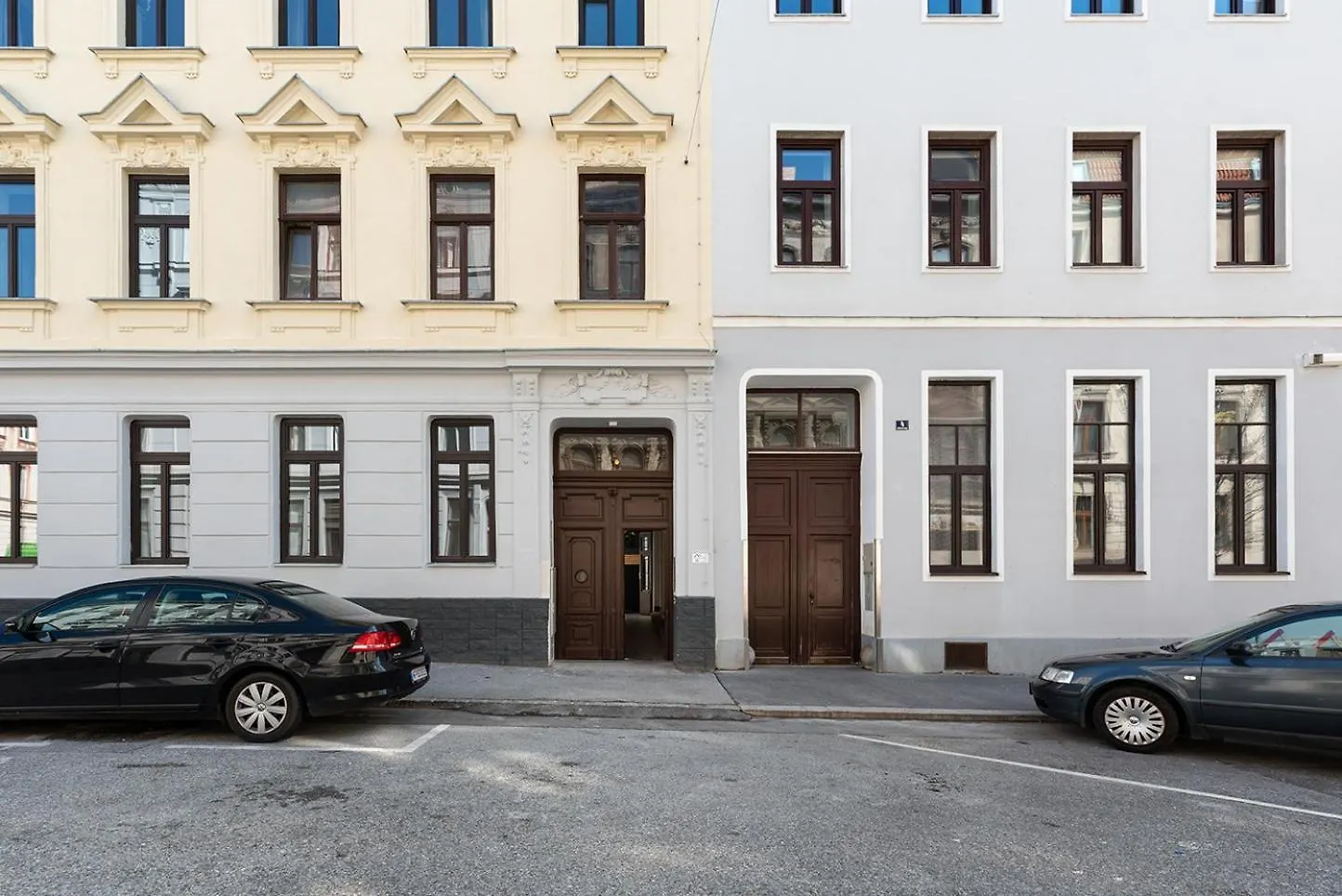 Modern Wohnen Im Renovierten Stil-Altbau Vienna Apartment
