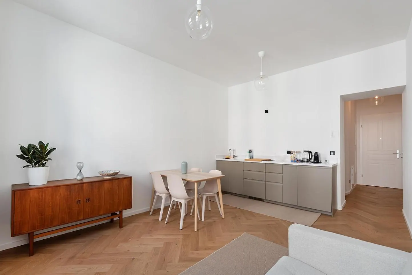 Modern Wohnen Im Renovierten Stil-Altbau Vienna